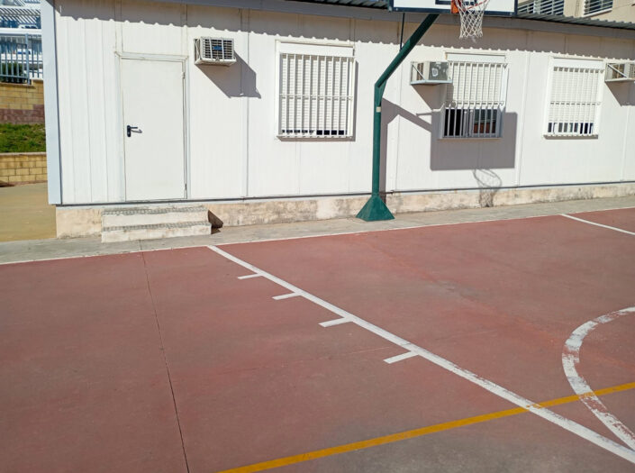 conjunto-modular-aulas-educativo-ies-profesor-tomas-hormigos-de-estepona-3-705x531